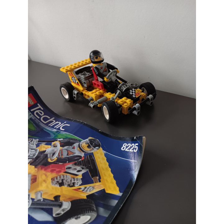 LEGO Technic - Kart Racer (8225) met bouwinstructie