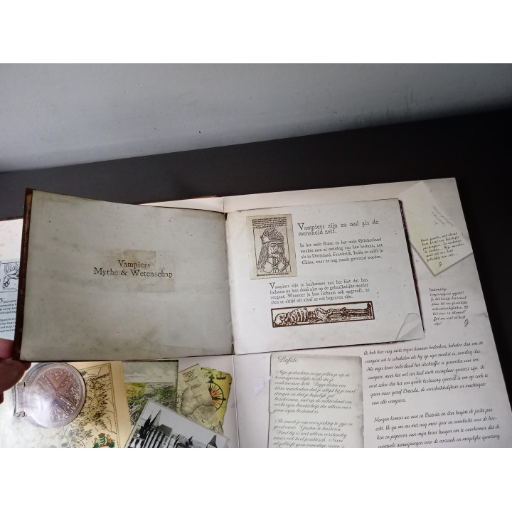 Vampiers dagboek Van Helsing interactief boek | Angelique's Kringloop