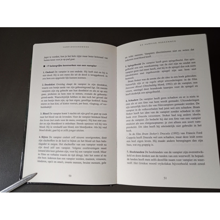 Vampierhandboek Paul van Loon en Jack Didden