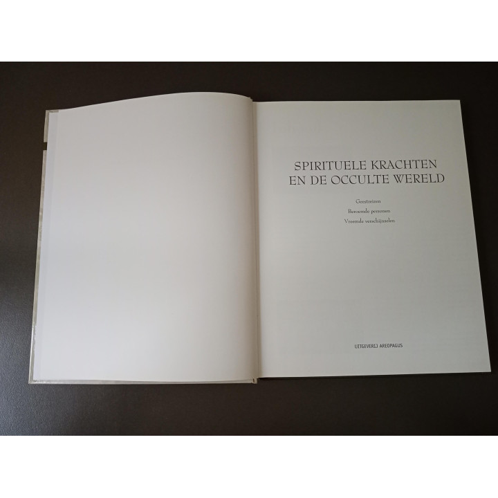 Spirituele krachten en de occulte wereld hardcover boek