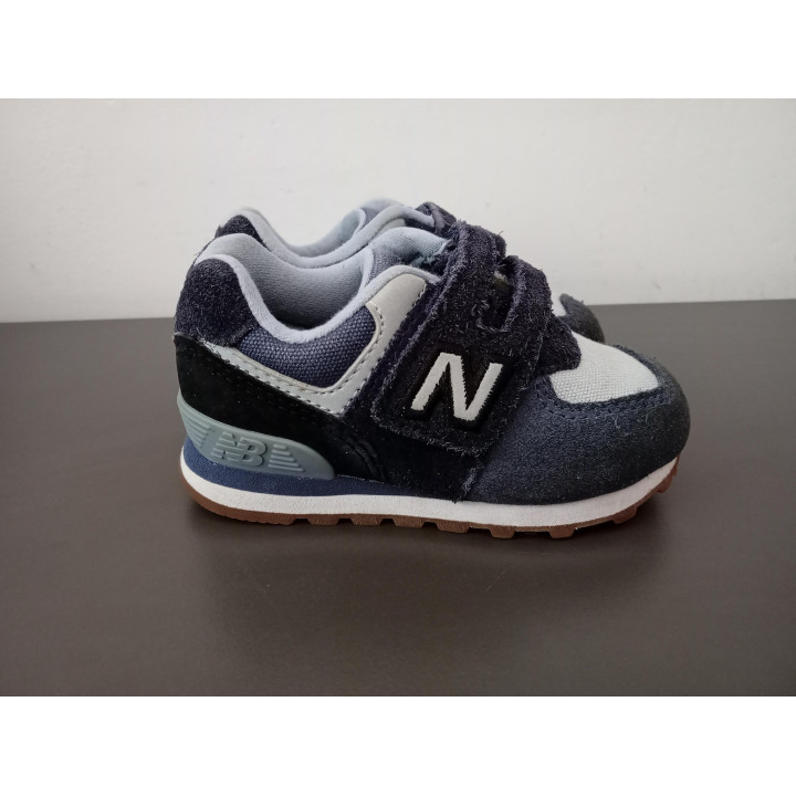New Balance 574 kindersneakers maat 21 blauw