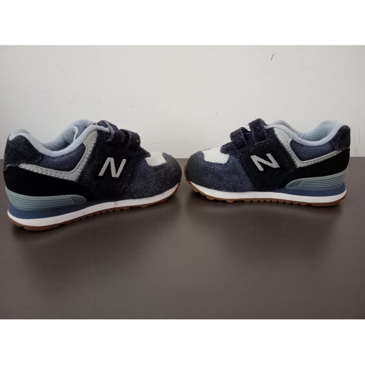 New Balance 574 kindersneakers maat 21 blauw