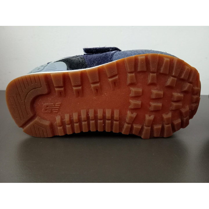 New Balance 574 kindersneakers maat 21 blauw