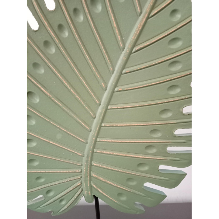 Decoratief monstera blad op houten voet 38 cm