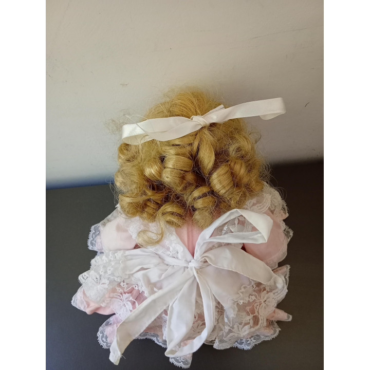 Vintage porseleinen pop roze jurk 25 cm