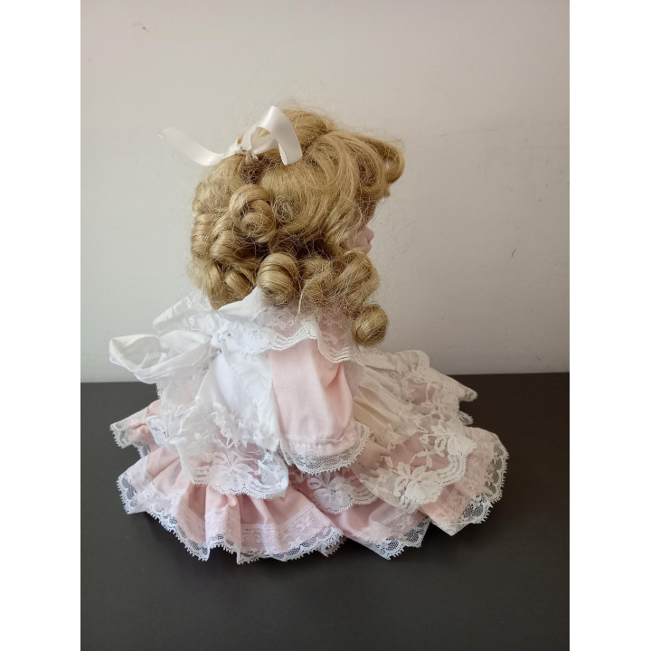 Vintage porseleinen pop roze jurk 25 cm