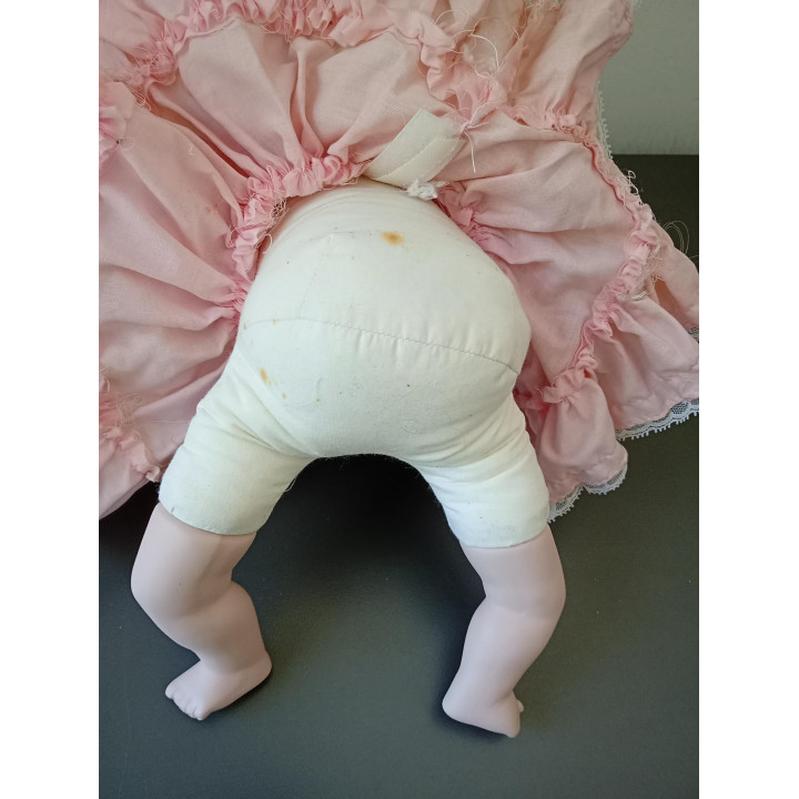 Vintage porseleinen pop roze jurk 25 cm