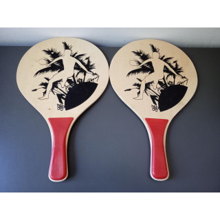 Set van 2 houten beachball rackets met retro print