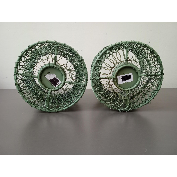 Set van 2 groene metalen waxinelichthouders 9 cm