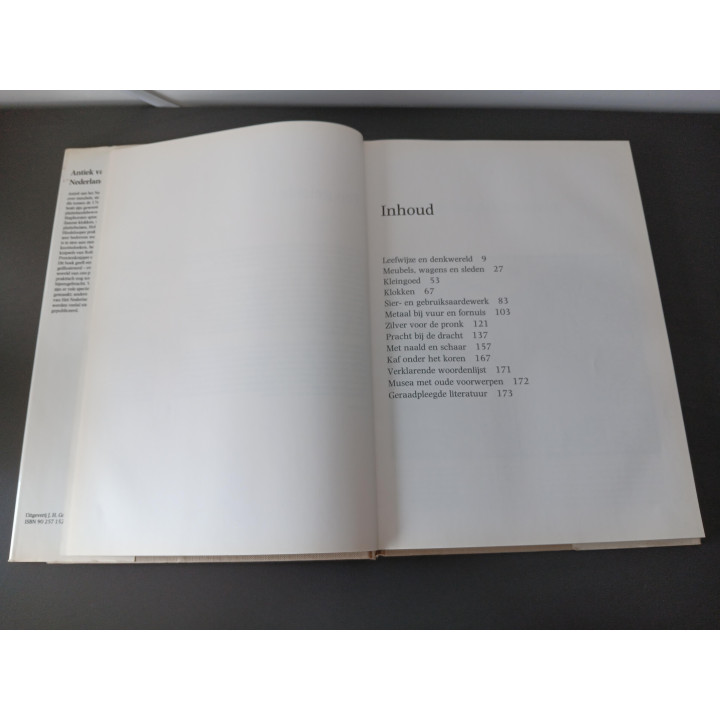 Antiek van het Nederlandse platteland – Noortje de Roy van Zuydewijn