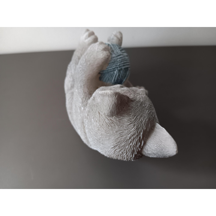 Beeldje Kat met Wol - Hard Kunststof