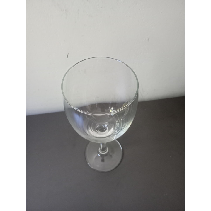 Wijnglas op voet van helder glas 17 cm