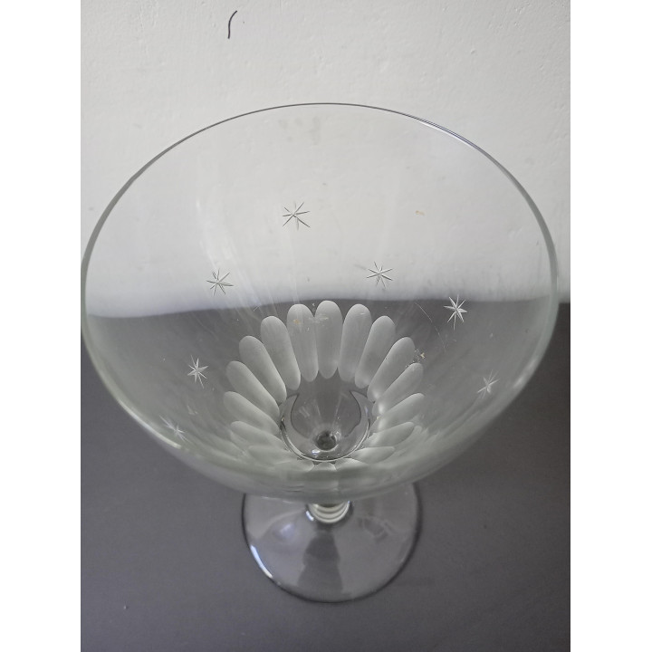 Wijnglas op voet met sterrendecoratie 13,5 cm