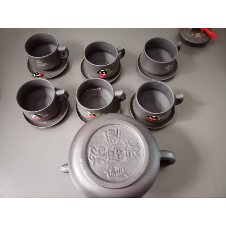 Chinese Yixing theeset met theepot en 6 kopjes