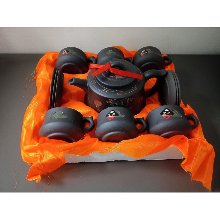 Chinese Yixing theeset met theepot en 6 kopjes