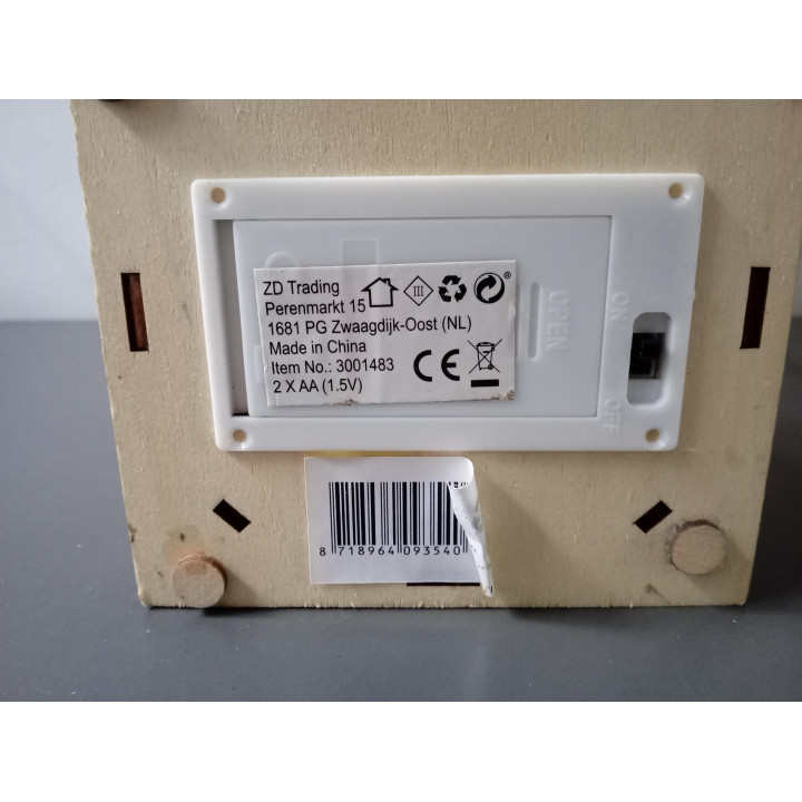 Houten kerstlantaarn met wintertafereel