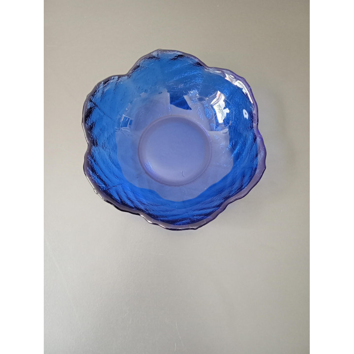 Blauw glazen schaaltje met golvende rand 12 cm