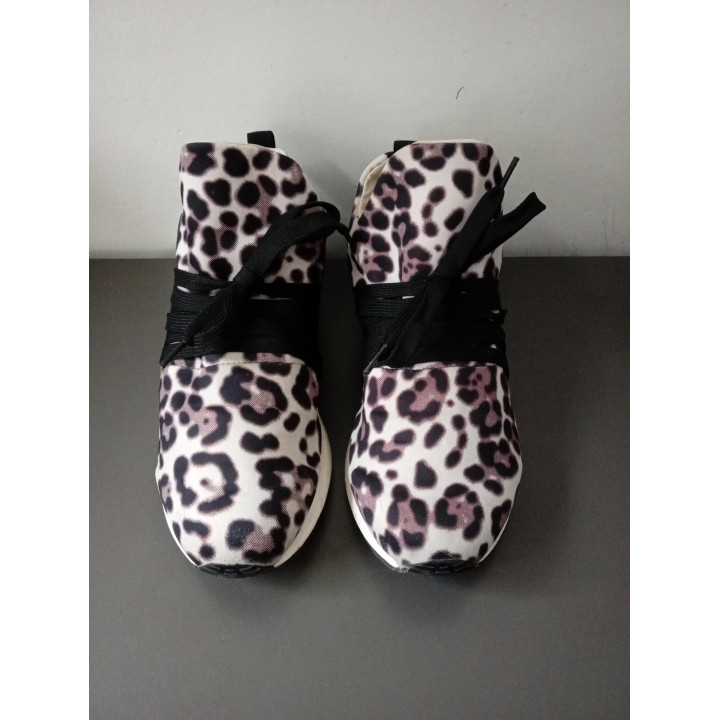 Dames sneakers met panterprint maat 38