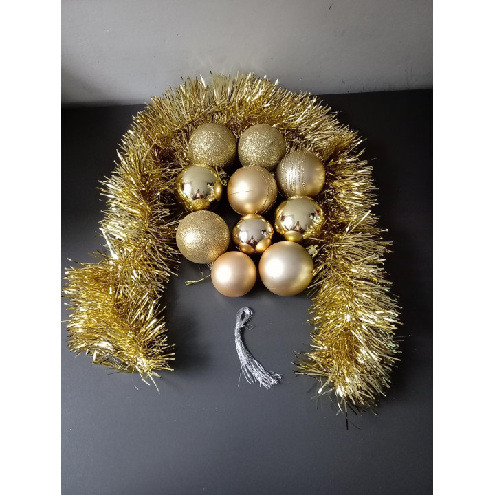 Gouden kerstballen met kerstslinger 9 stuks